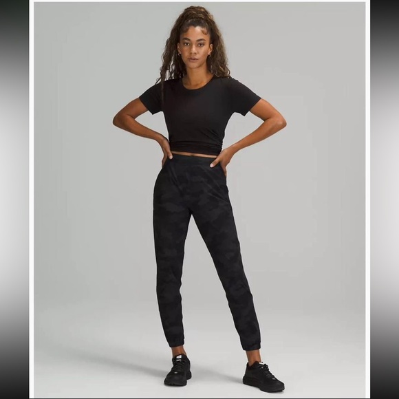 Lululemon grey joggers size 0 - Picture 8 of 8